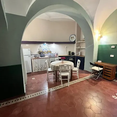 Casa Lavica 펜션
